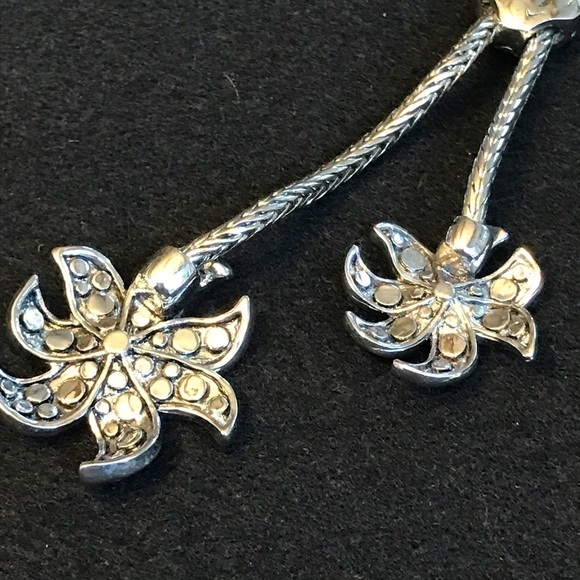 Flower 🌺 necklace and earring set - Picture 5 of 8